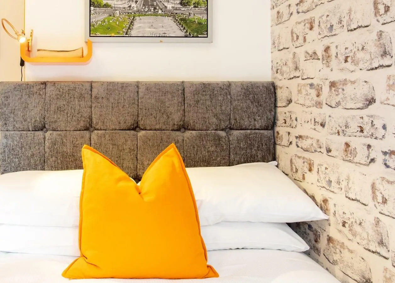 Guest house Tower Bridge Rainbow Suites London