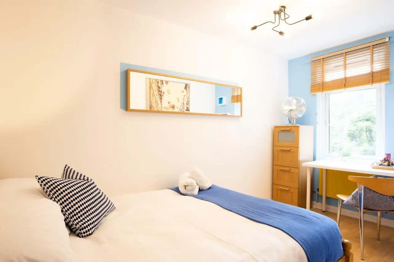Tower Bridge Rainbow Suites London 3*,  United Kingdom